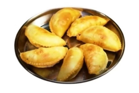 Khoya Gujiya Recipe